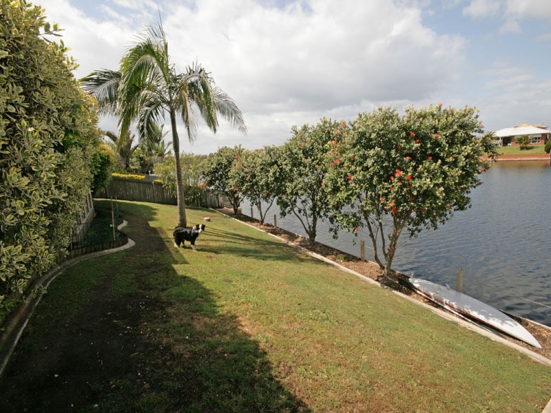 65 Andrew Avenue, Pottsville NSW 2489