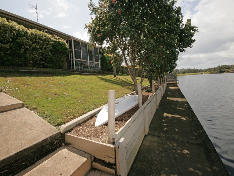 65 Andrew Avenue, Pottsville NSW 2489