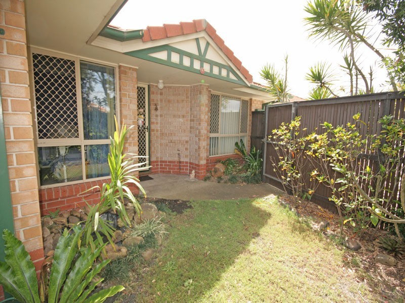 2/1 Miller Street, Pottsville NSW 2489