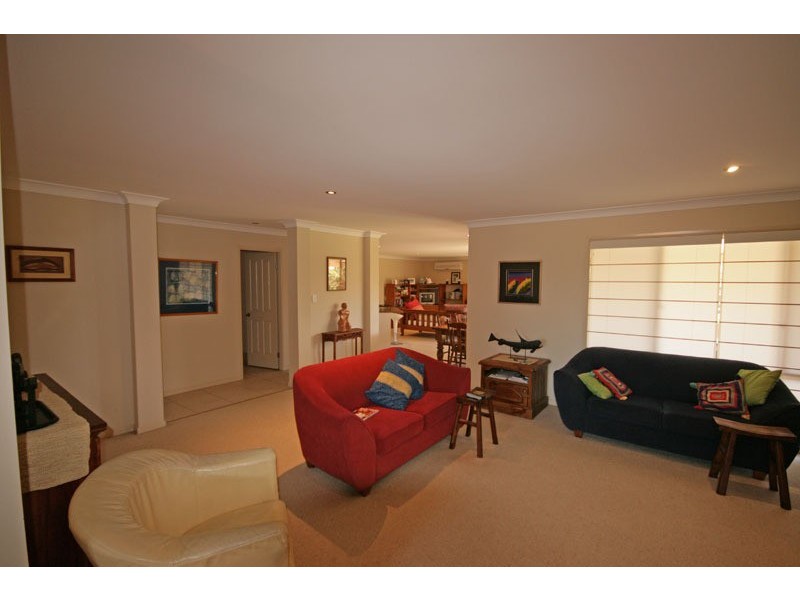 7 Benaud Place, Pottsville NSW 2489