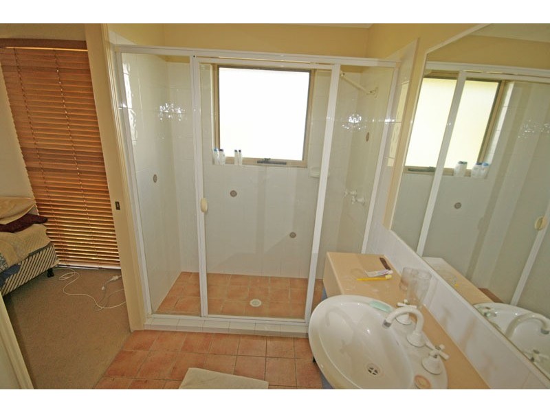 2 Flintwood Avenue, Pottsville NSW 2489