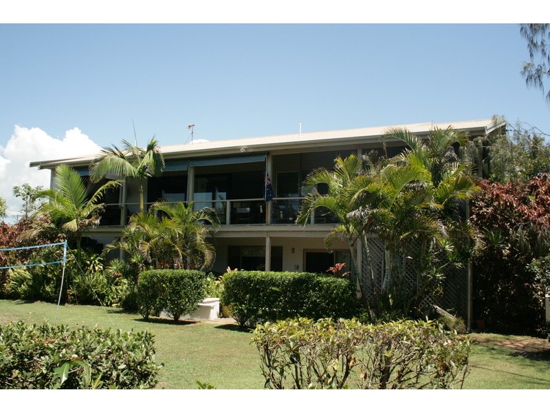 ‘Balaka’/9 Surfside Crescent, Pottsville NSW 2489
