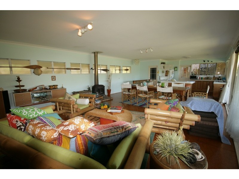 ‘Balaka’/9 Surfside Crescent, Pottsville NSW 2489