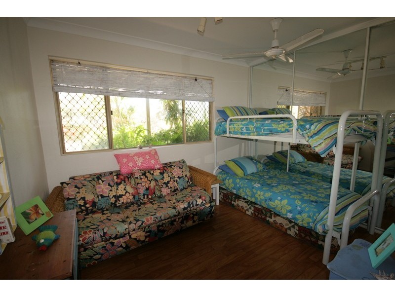 ‘Balaka’/9 Surfside Crescent, Pottsville NSW 2489