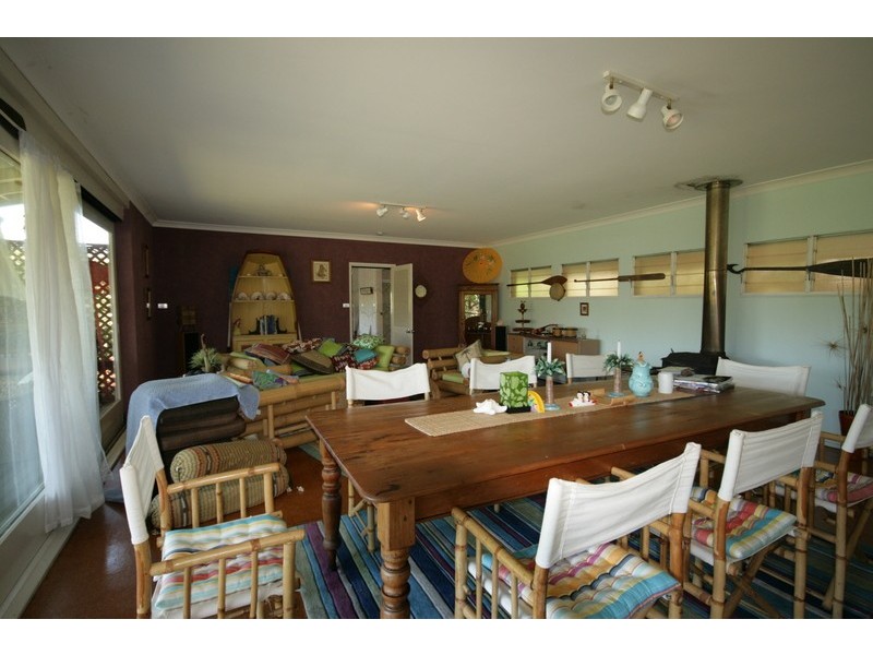 ‘Balaka’/9 Surfside Crescent, Pottsville NSW 2489