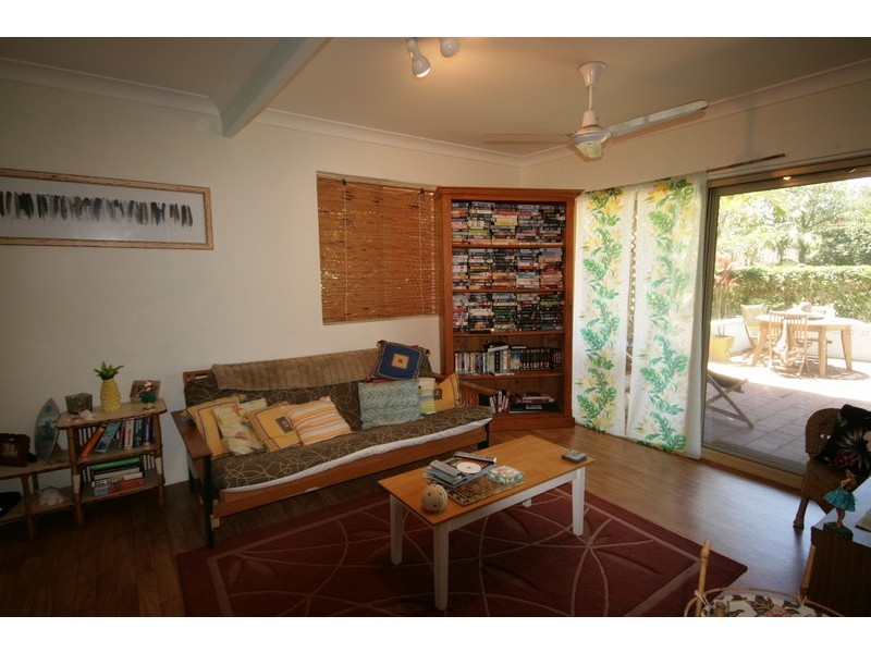 ‘Balaka’/9 Surfside Crescent, Pottsville NSW 2489