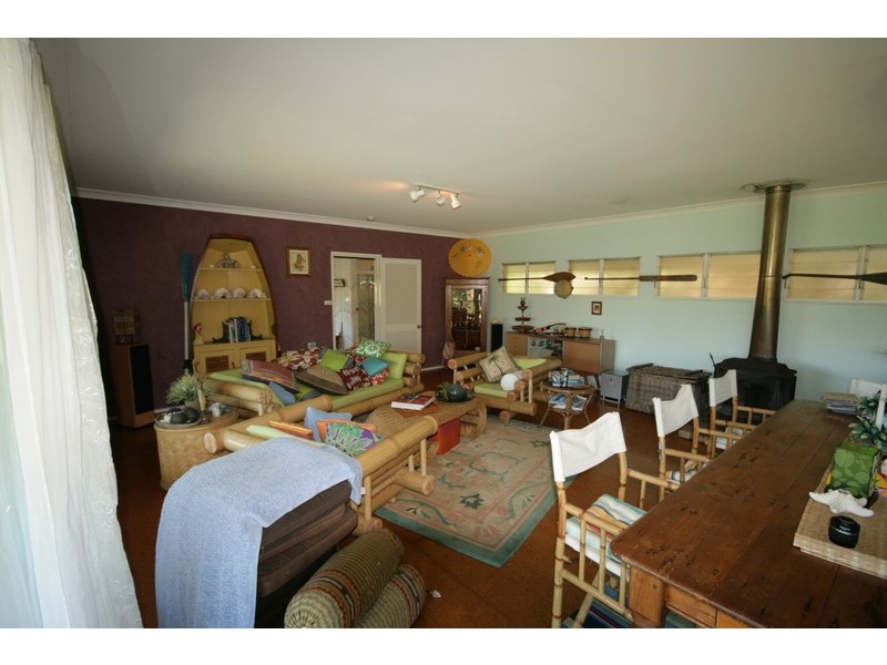 ‘Balaka’/9 Surfside Crescent, Pottsville NSW 2489