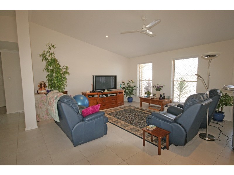 2/19 Lennox Circuit, Pottsville NSW 2489