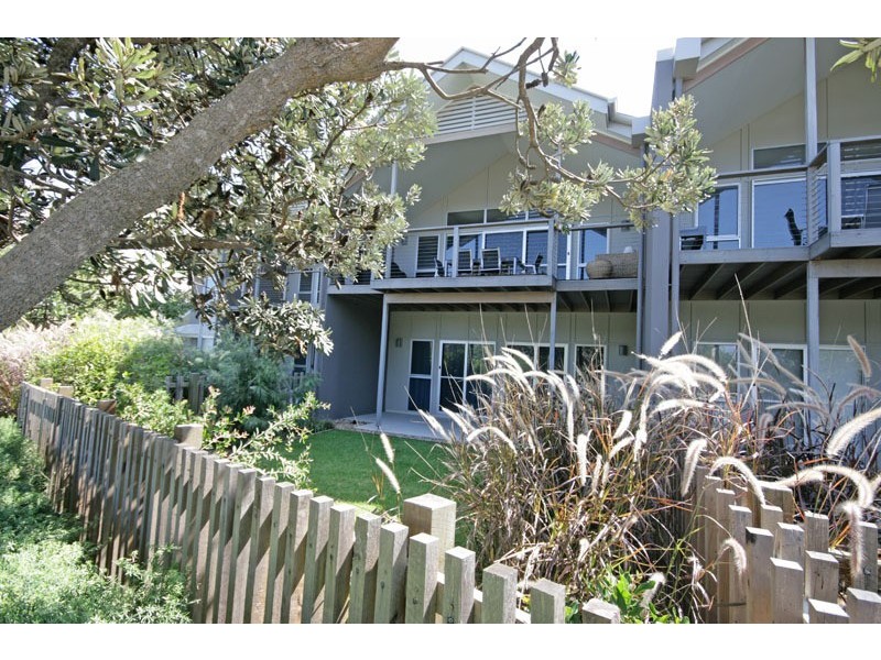 2-4 Overall Drive, Pottsville NSW 2489