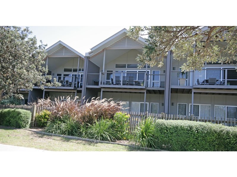 2-4 Overall Drive, Pottsville NSW 2489