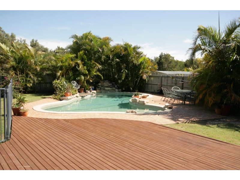 18 Border Crescent, Pottsville NSW 2489