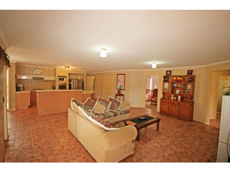 18 Border Crescent, Pottsville NSW 2489