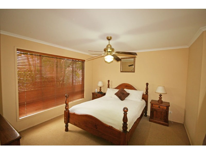 18 Border Crescent, Pottsville NSW 2489