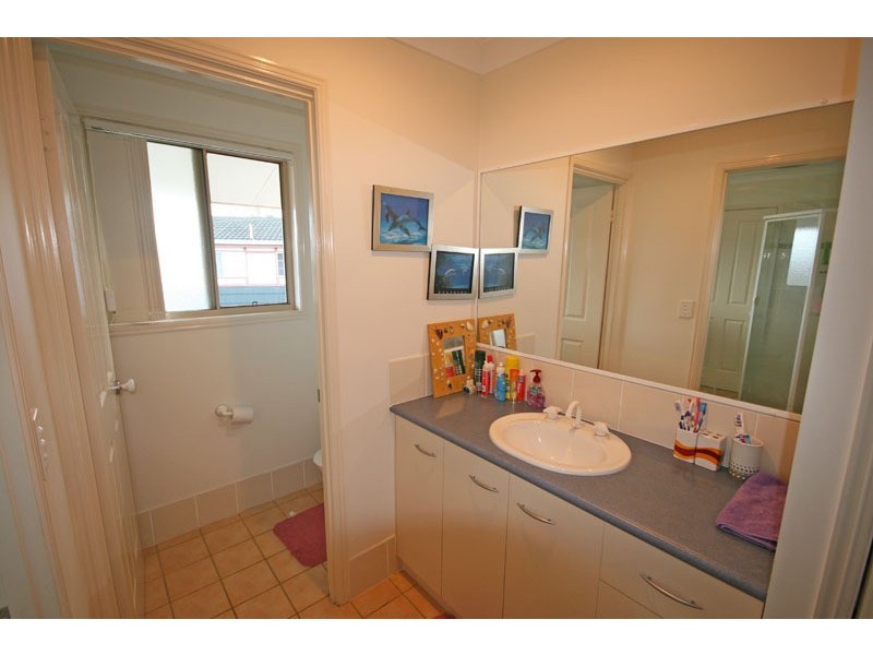 1/8 Overall Drive, Pottsville NSW 2489