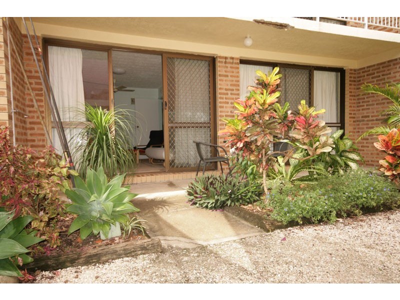 2/4 Boronia Avenue, Pottsville NSW 2489