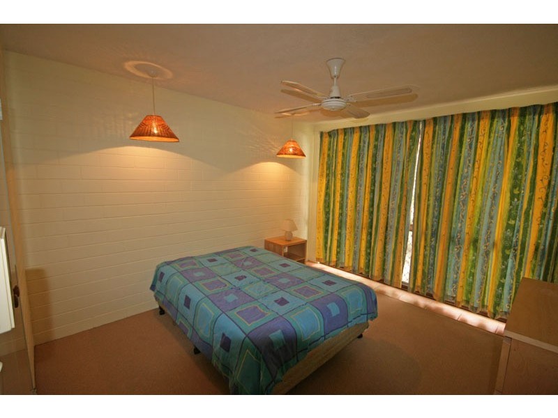 2/4 Boronia Avenue, Pottsville NSW 2489