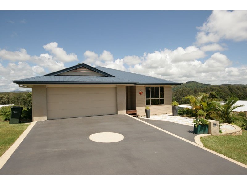 8 Euodia Avenue, Pottsville NSW 2489