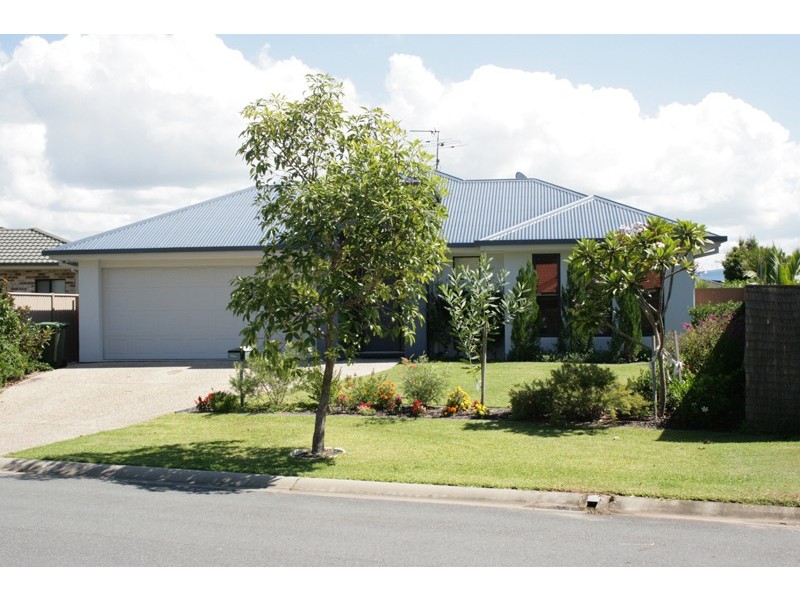 27 Suffolk Parade, Pottsville NSW 2489