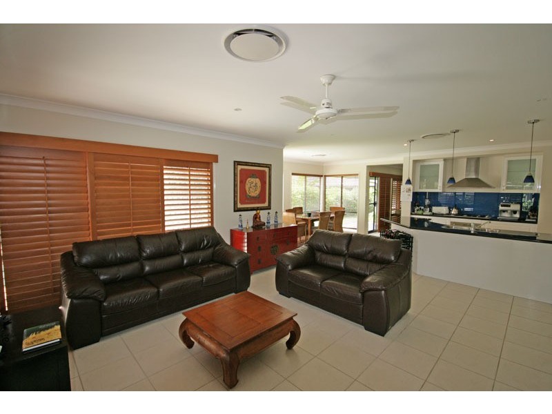 27 Suffolk Parade, Pottsville NSW 2489