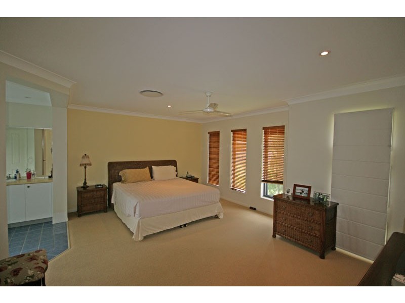 27 Suffolk Parade, Pottsville NSW 2489