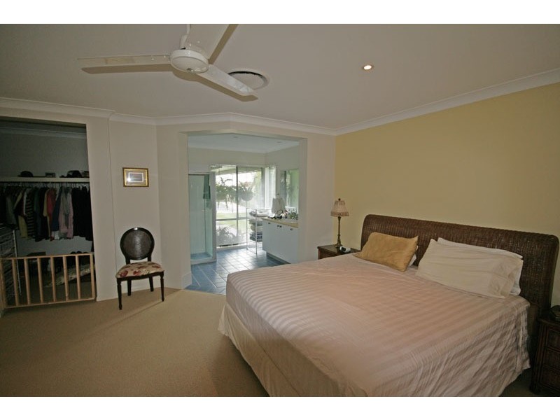 27 Suffolk Parade, Pottsville NSW 2489