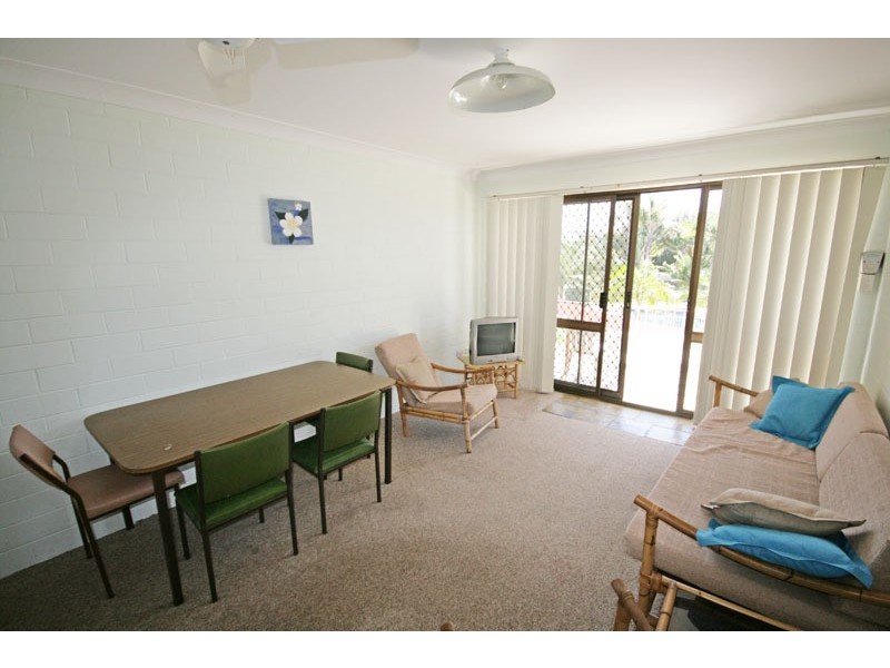 11/4 Boronia Avenue, Pottsville NSW 2489