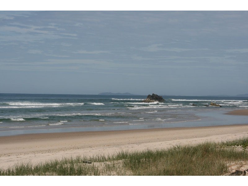 81 Overall Drive, Pottsville NSW 2489