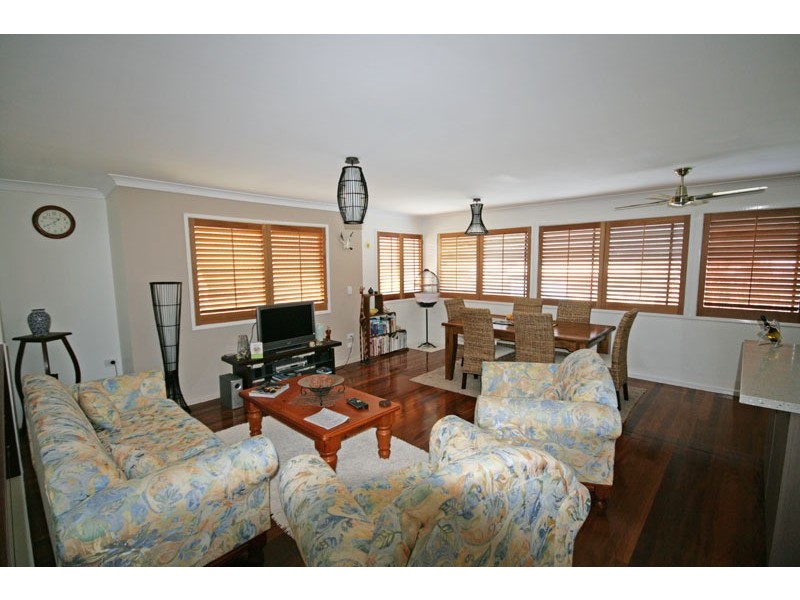 16 Tweed Coast Road, Pottsville NSW 2489