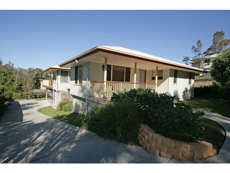 17 Flintwood Street, Pottsville NSW 2489