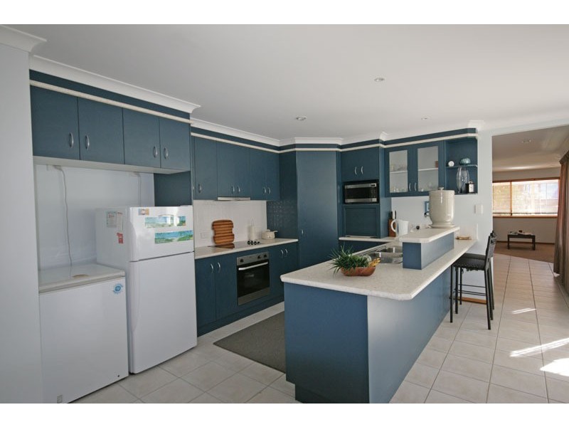 17 Flintwood Street, Pottsville NSW 2489