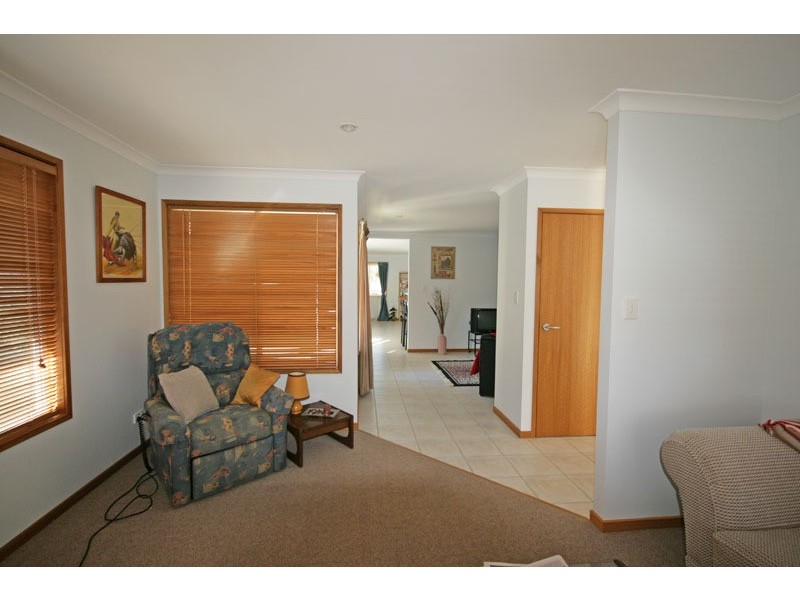 17 Flintwood Street, Pottsville NSW 2489