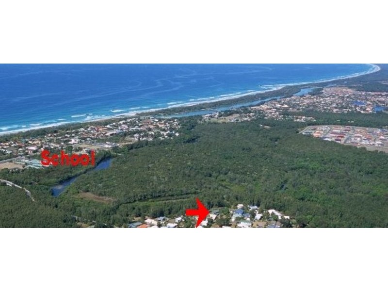 17 Flintwood Street, Pottsville NSW 2489