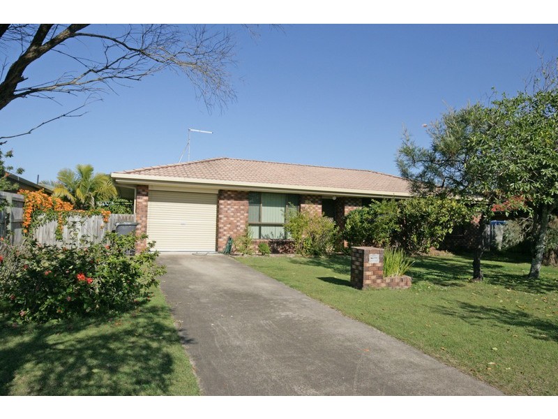 4 Royal Drive, Pottsville NSW 2489