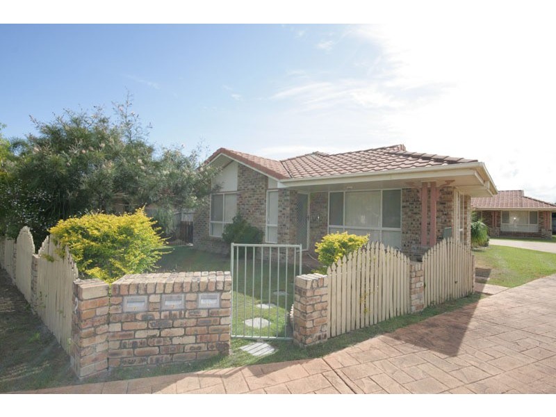 1/2 Miller Place, Pottsville NSW 2489