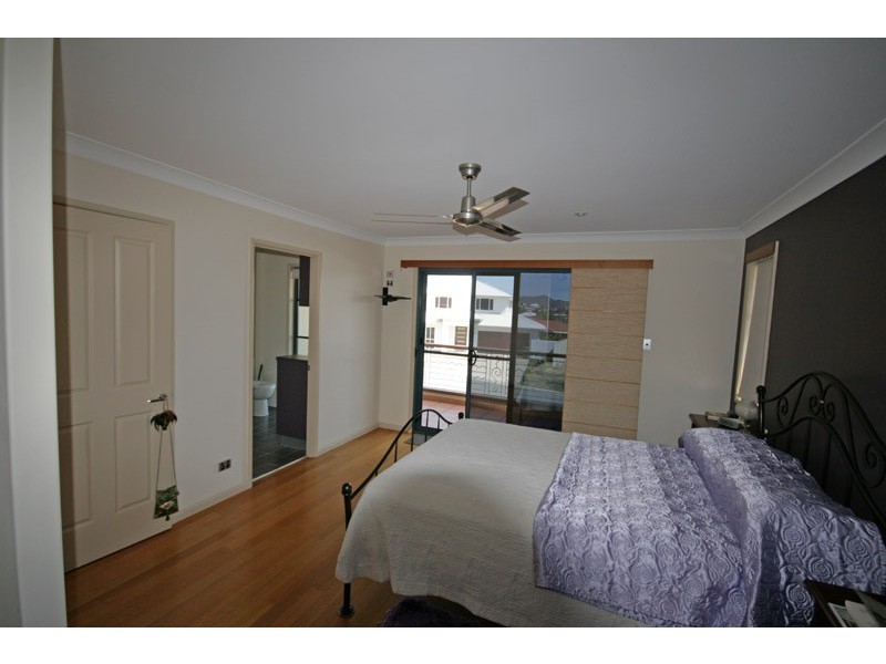 4 Suffolk Parade, Pottsville NSW 2489