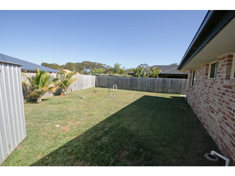 19 Border Crescent, Pottsville NSW 2489
