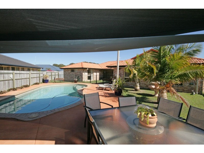 19 Border Crescent, Pottsville NSW 2489