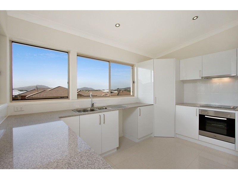 1 & 2/27 Newcastle Drive, Pottsville NSW 2489