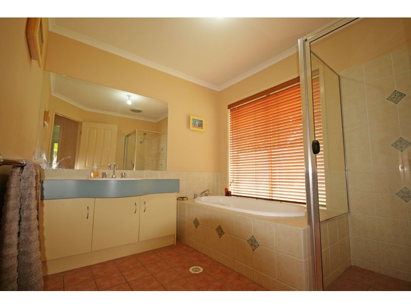 18 Border Crescent, Pottsville NSW 2489