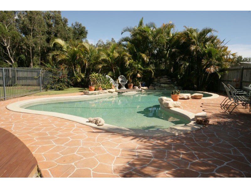 18 Border Crescent, Pottsville NSW 2489