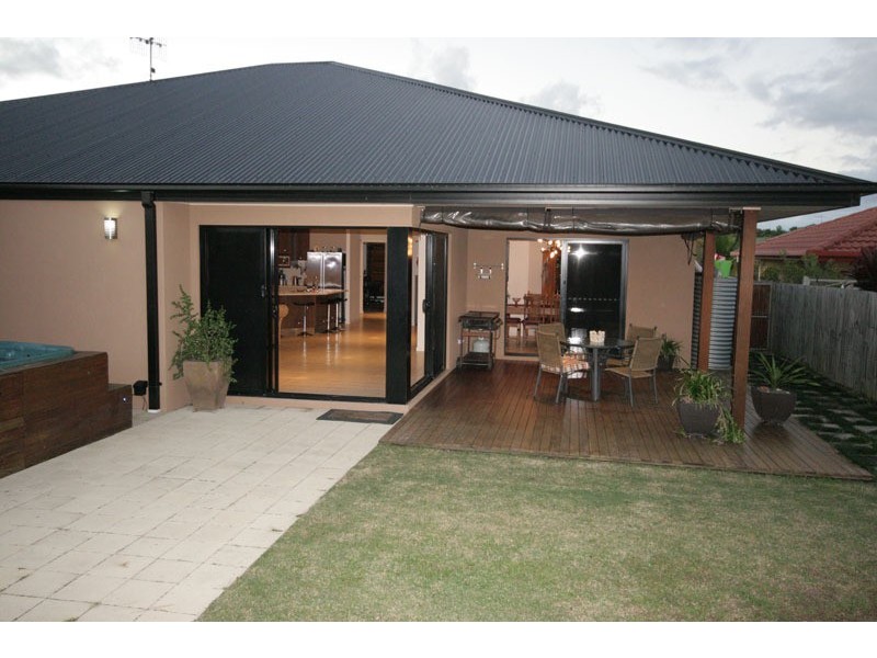 2 Benaud Place, Pottsville NSW 2489