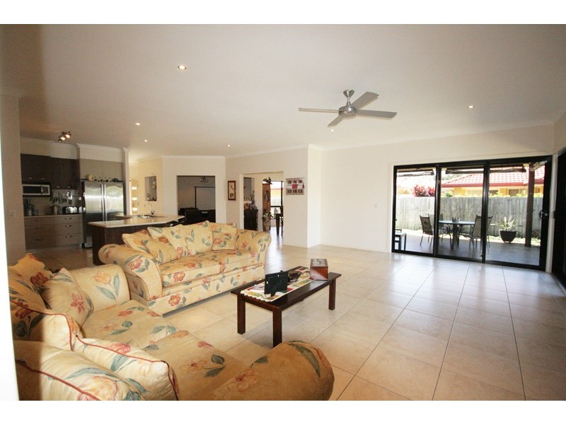 2 Benaud Place, Pottsville NSW 2489