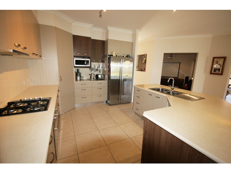 2 Benaud Place, Pottsville NSW 2489