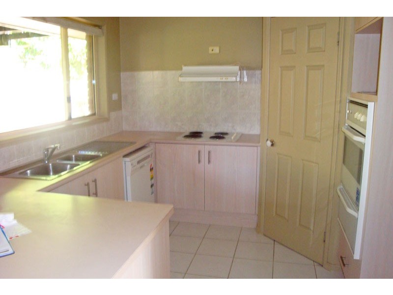 2/21 Victoria Avenue, Pottsville NSW 2489