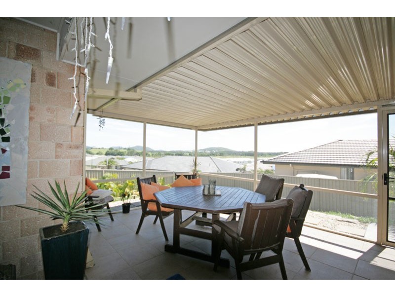 32 Newcastle Drive, Pottsville NSW 2489