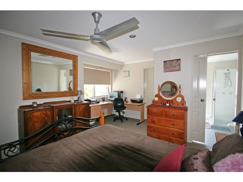 32 Newcastle Drive, Pottsville NSW 2489