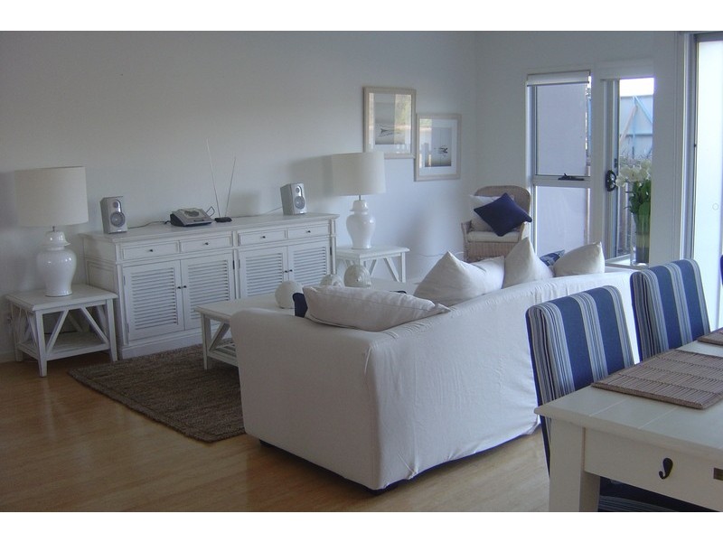 11/2-4 Overall Drive, Pottsville NSW 2489