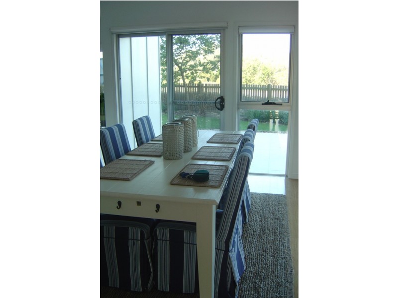 11/2-4 Overall Drive, Pottsville NSW 2489