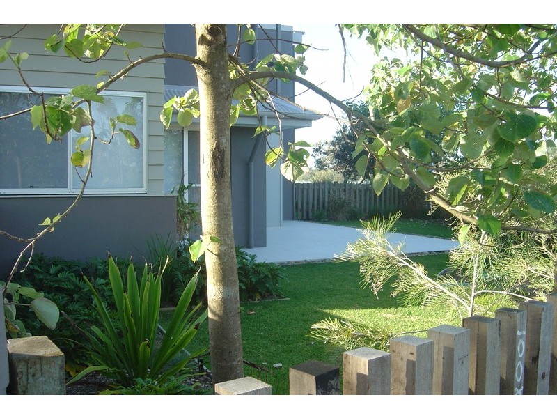 11/2-4 Overall Drive, Pottsville NSW 2489