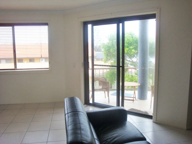 8/10 Coast Road, Hastings Point NSW 2489
